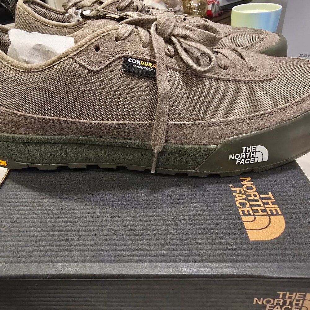 The North Face Clyffe NF0A8AD98IR-130 Taupe Cordura WR Shoes Mens Sz 13 Hiking